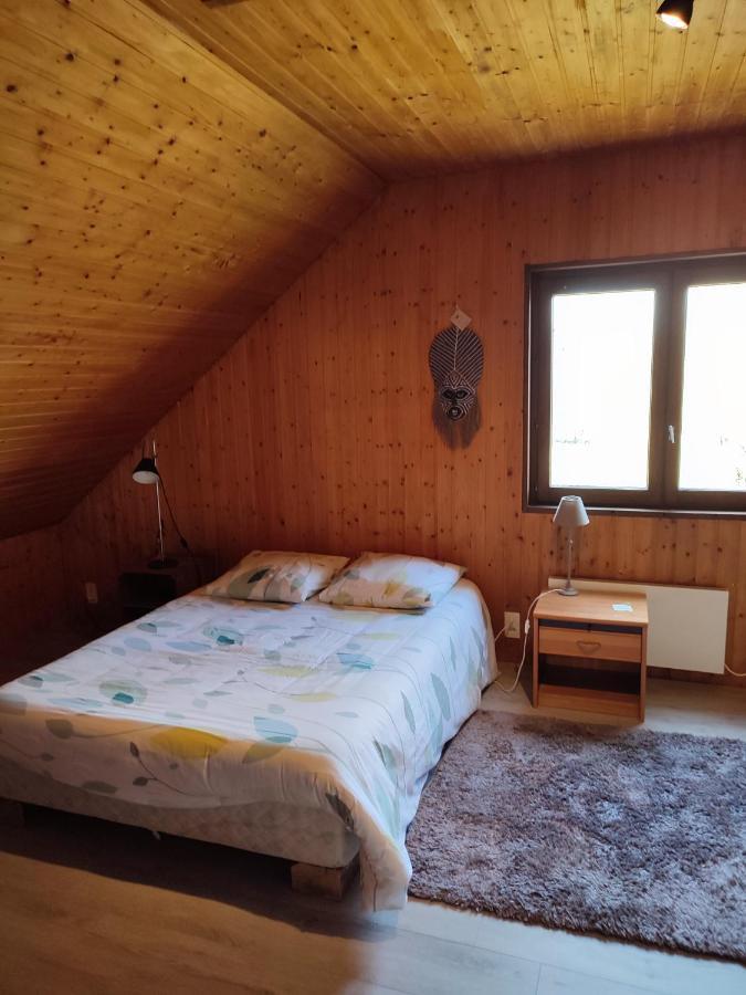 Chambre D'Hotes A La Campagne "Le Coudry" Serley Habitación foto